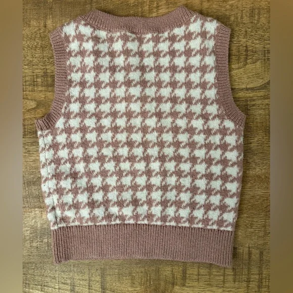 Abercrombie Kids Pink and White V-Neck Sweater Vest-Size 11/12 - Picture 3 of 6